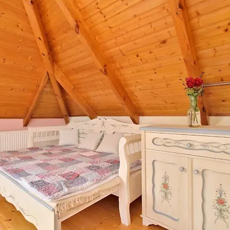 Villa Levendula *