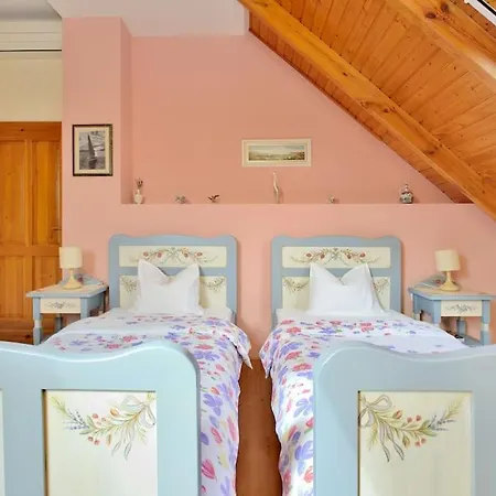 Levendula Villa Lovas
