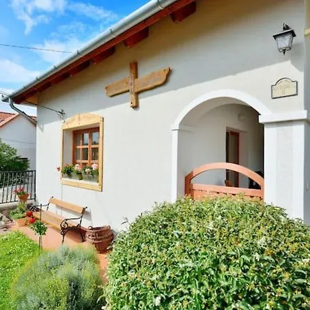 Levendula Villa Lovas